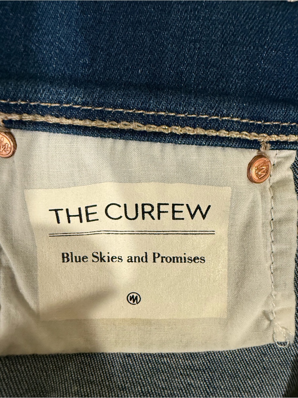 NWOT MOTHER “The Curfew - Blue Skies and Promises” Flare Jeans - Size 29 - Picture 3 of 5